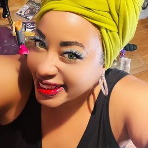 Meet your Posher, Cannie